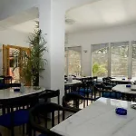 Zannis Hotel