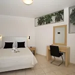 Hotel Zannis 3*